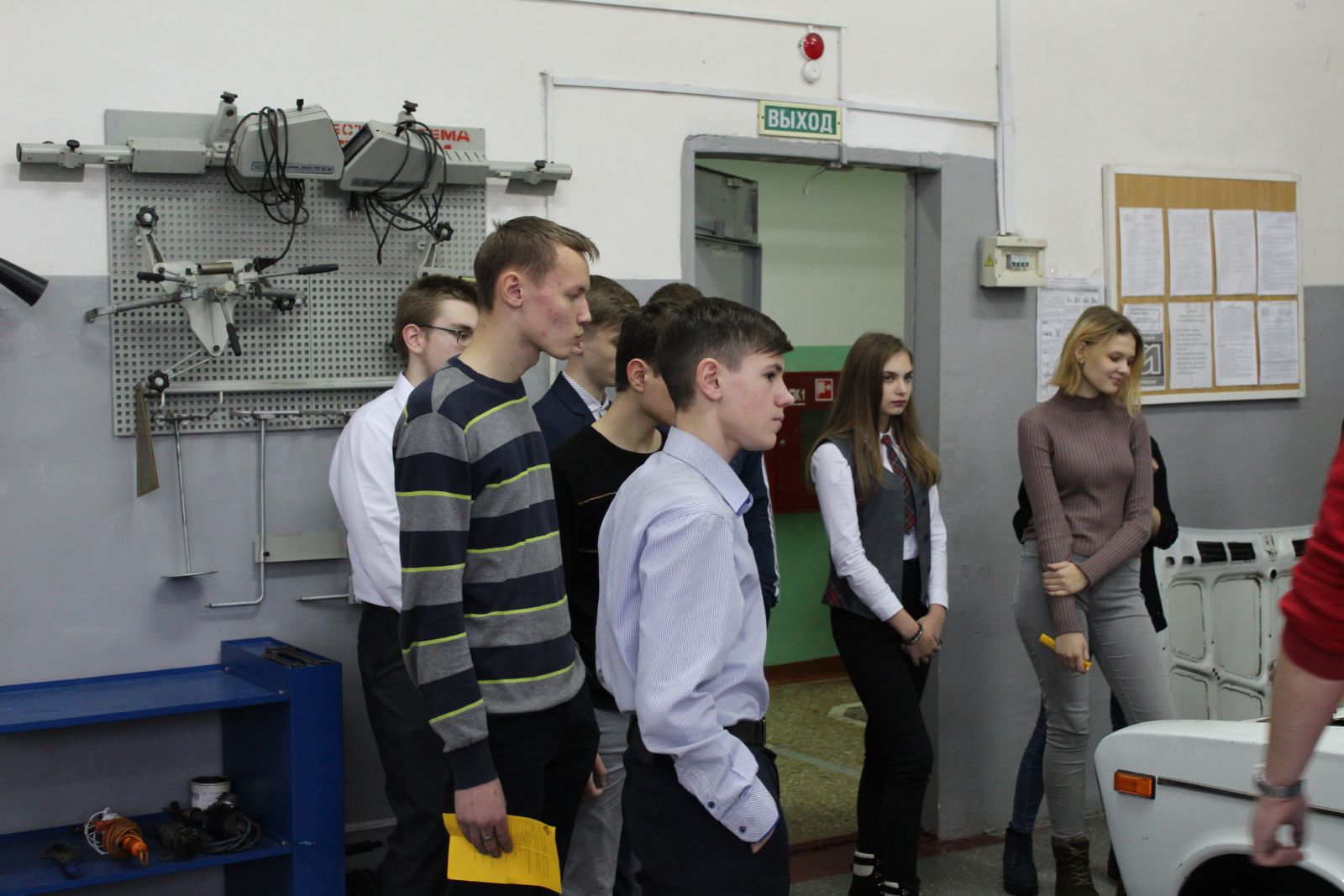 Колледж отраслевых технологий Кострома. Технический колледж Омск после 9 класса. Сайт омского техникума